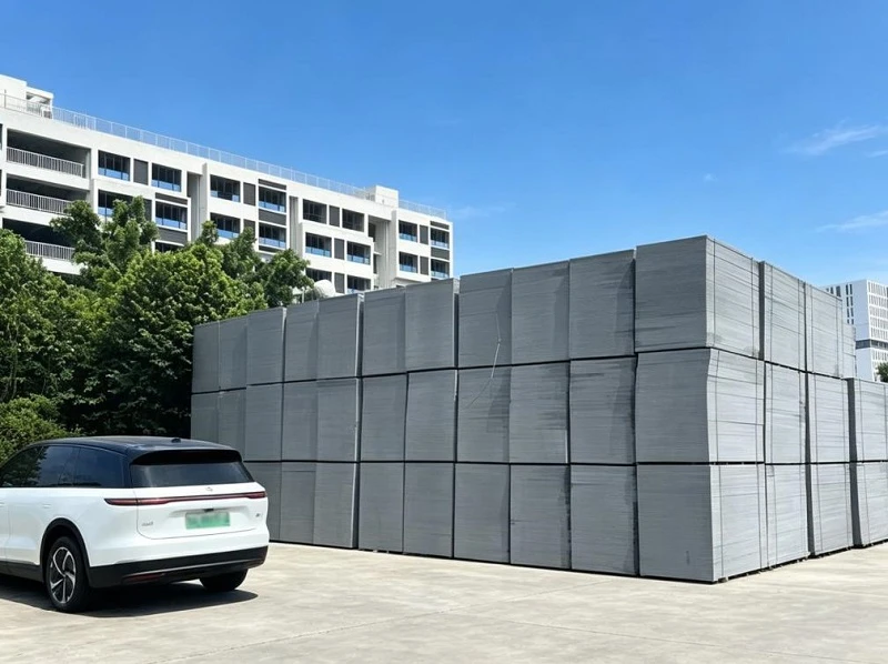 8 8